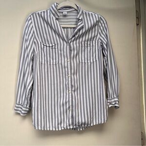 Old Navy - Striped pocket & Button Down Shirt 👚
